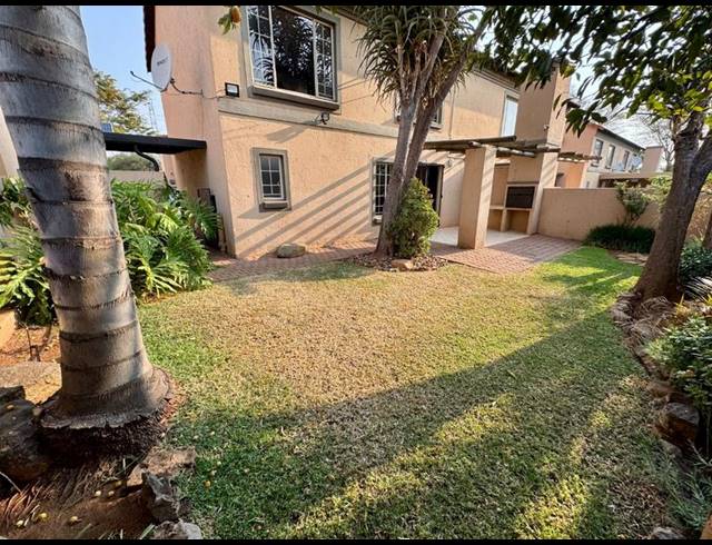 3 BEDROOM TOWNHOUSE FOR SALE IN ANNLIN